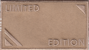 RETTANGOLO SCAMOSCIATO CON SCRITTA LIMITED EDITION