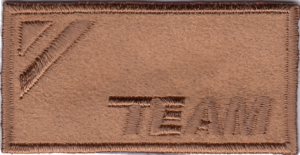 RETTANGOLO SCAMOSCIATO CON SCRITTA TEAM