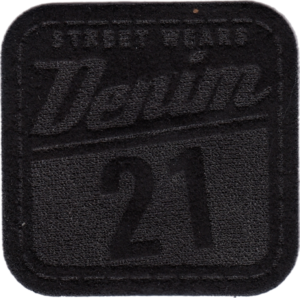 QUADRATO SOTTILE CON SCRITTA DENIM 21